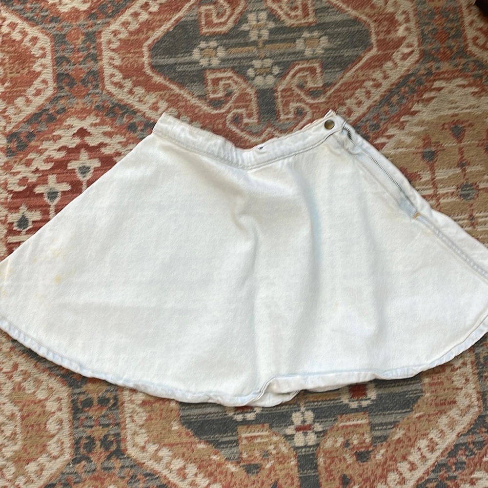 Size extra small American apparel denim skirt. (K)